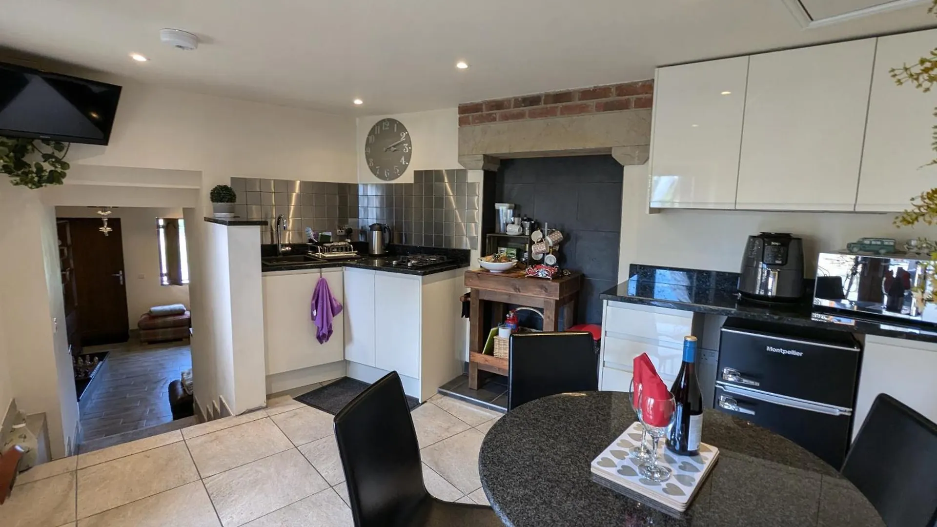 Cozy Cottage Close To Haworth Sleeps 2 With Garden Keighley 0*,